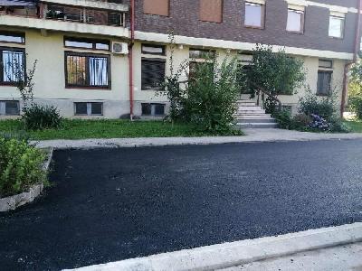 Zavrseni radovi: Asfaltiranje parking prostora ul.Bosanskih Gazija Mz Luke