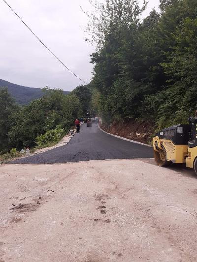Nastavak asfaltiranja putnog pravca Sokolac – Dobrenica (Faza II)