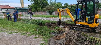 Rekonstrukcija terena i izgradnja atletske staze na stadionu 