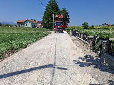 Asfaltiran put u naselju Salkići – MZ Izačić u sklopu Programa modernizacije cesta