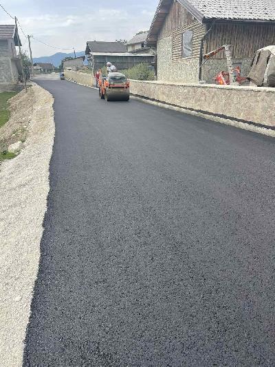 ZAVRŠENI RADOVI NA REKONSTRUKCIJI LOKALNOG PUTA BREKOVICA - ČIZMIĆI