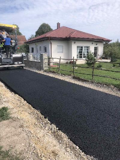 ZAVRŠENO ASFALTIRANJE KARLOVAČKE ULICE U MZ VEDRO POLJE