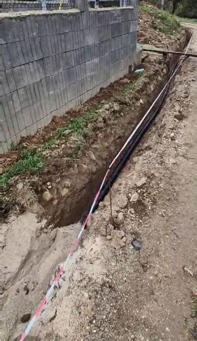 IZGRADNJA VODOVODNE MREŽE U NASELJU LOHOVO, MZ RIPAČ