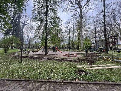U toku sanacija i unapređenje dječijeg igrališta u Gradskom parku