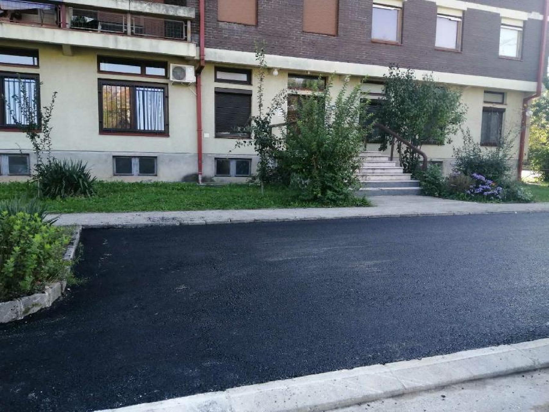 Zavrseni radovi: Asfaltiranje parking prostora ul.Bosanskih Gazija Mz Luke