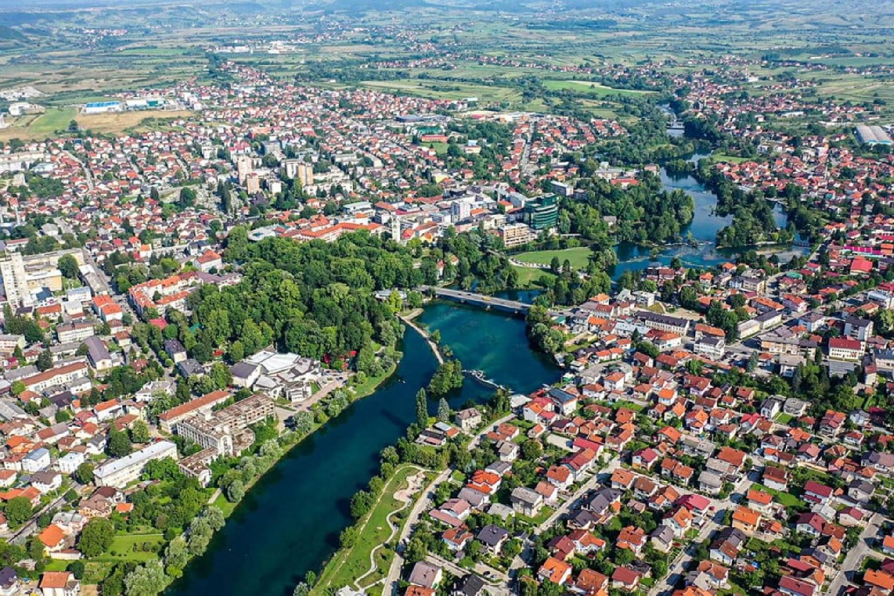 OBAVJEŠTENJE O IZMJENI REŽIMA SAOBRAĆAJA U UL. ORLJANSKIH LJILJANA U BIHAĆU